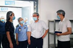 <b>实地查看食、仓储区、消毒间等沉点场合</b>